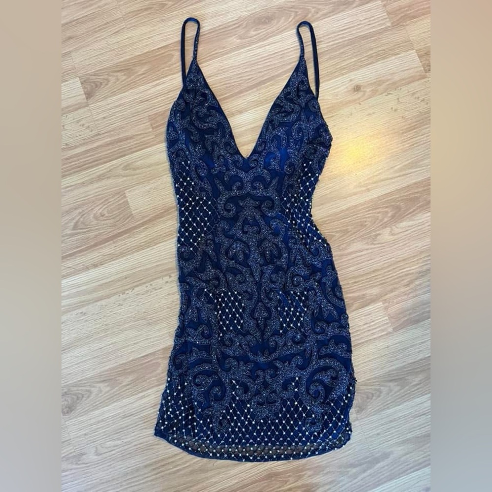 Elegant Blue Patterned Dress